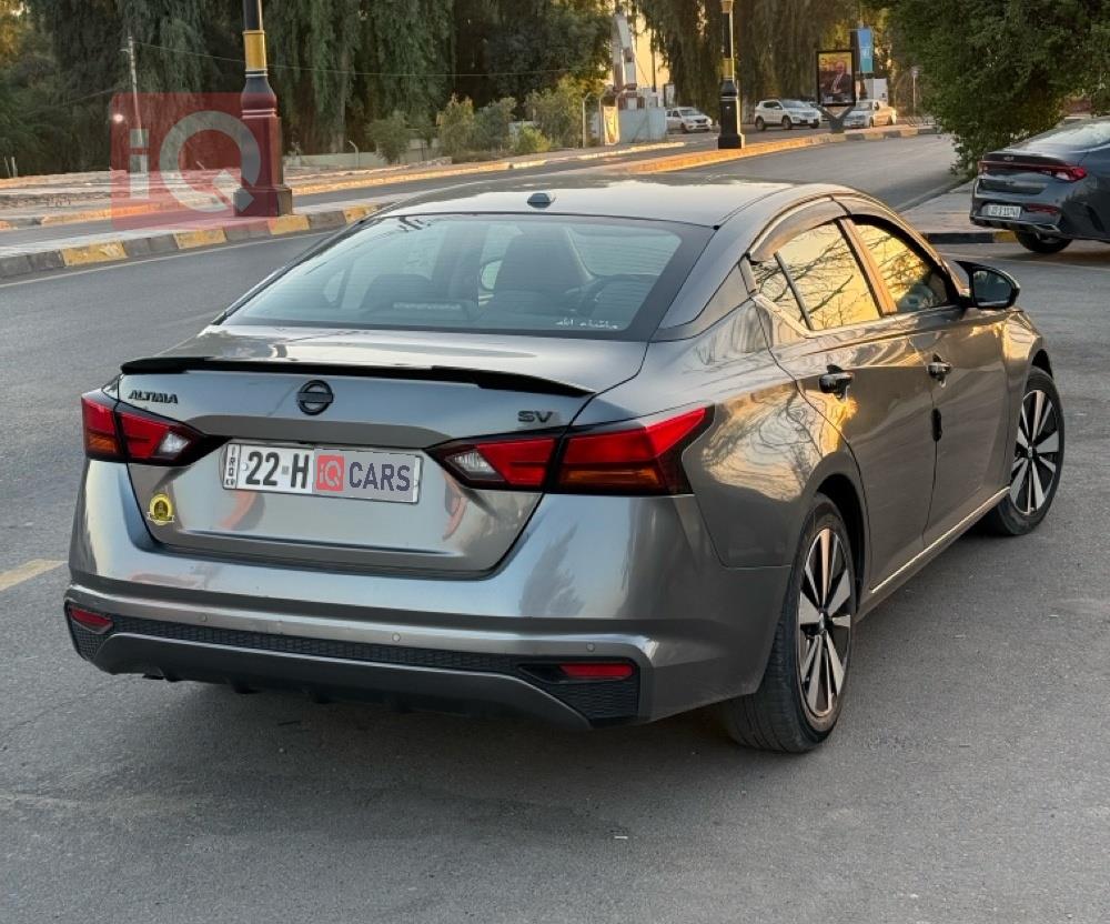 نیسان ئەلتیما